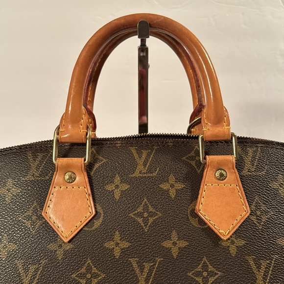 Louis Vuitton Alma - Picture 6 of 16